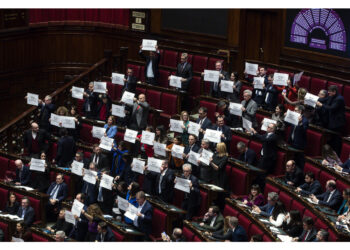 Ha mandato in Aula i suoi ministri e non ci hanno risposto