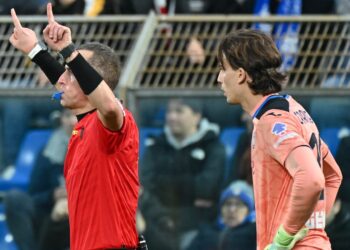 Luca Pairetto durante Como-Atalanta (foto Roberto Colombo)