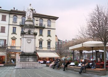 piazza Volta