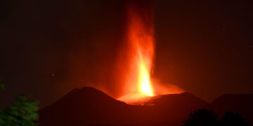 Tremore del vulcano in crescita