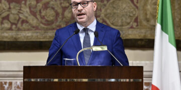 Appello del presidente. Tenerla fuori dalla dialettica politica