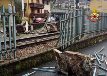 Linea interrotta fra Colico e Chiavenna