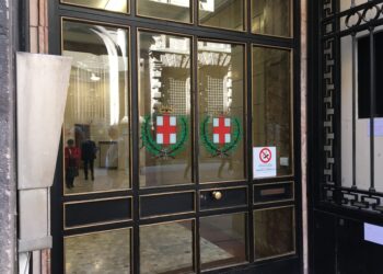 Prese dichiarazioni sull'assenza di conflitti interesse dal 2015