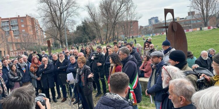 A Bologna la manifestazione contro l'archiviazione