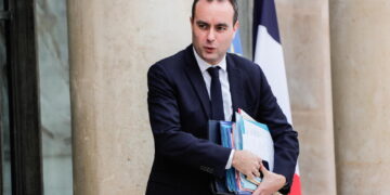 Ha annunciato il ministro delle Forze armate Sébastien Lecornu