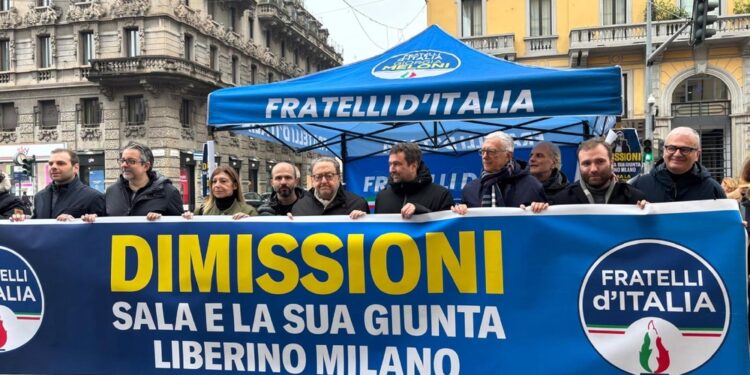 'Il sindaco lasci per serietà e per rispetto dei cittadini'