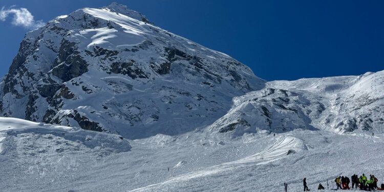 Tutti gli scialpinisti coinvolti sono tedeschi. Uno è illeso