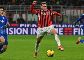 Un momento del match giocato a San Siro fra Milan e Como (foto Roberto Colombo)